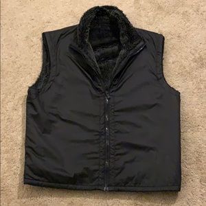 Black vest w/ fur